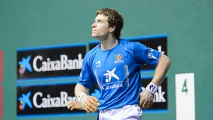 Tremenda paliza en el parejas: Artola y el navarro Ion Mariezkurrena se quedan en seis tantos