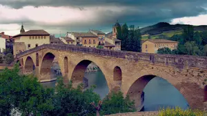 Doce años de trabajo que acaban en premio: galardonan a Puente la Reina por su proyecto de alumbrado
