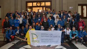 Pamplona recibe a las personas que participan en la iniciativa 'Camina por la diabetes a Santiago'