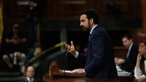 UPN pide elecciones anticipadas y Pedro Sánchez le replica que la "única vía" es apoyar esta moción