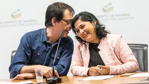 Ahora sí: el Parlamento de Navarra debe decidir si autoriza el cambio de nombre de Podemos