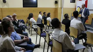 Conferencias bajo el lema: "Las Cumbres de Induráin: Empresa y deporte, cuestión de metas"