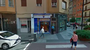 Dudas de los clientes en la apertura de las administraciones de lotería en Navarra: "Tuve que hacer un listado de fechas"