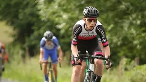 Destello del equipo Lizarte con el catalán Roger Adriá en el Giro d’Italia sub23