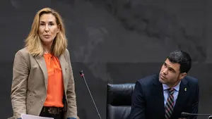 Beltrán critica al Gobierno: "Sois unos lobos con piel de cordero y habéis venido a despedazar nuestra tierra"