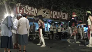 Urinarios a la puerta del convento en San Fermín: piden soluciones ante el "abuso" a las monjas agustinas
