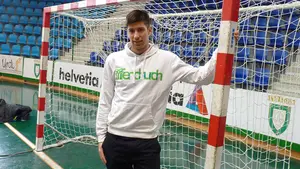 Nuevo refuerzo para el Helvetia: un central navarro que vuelve a su antiguo equipo