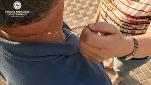 Habr&aacute; que tener cuidado: nuevo hurto a una persona mayor en Pamplona mediante el m&eacute;todo del abrazo