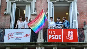 Orgullosas: las instituciones y los partidos navarros mandan su apoyo colectivo LGTBI