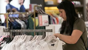 Bolsas con premio: esta es la promoción 'secreta' de El Corte Inglés para animar las rebajas de verano