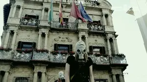 La Pamplona m&aacute;s apocal&iacute;ptica: un v&iacute;deo advierte de los riesgos de la contaminaci&oacute;n y la necesidad de reducir las emisiones