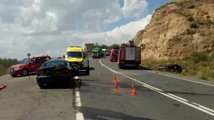 Tragedia en las carreteras navarras: dos chicos de 23 años fallecen en una colisión frontal en Azagra