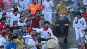 La joven arrastrada cinco metros por el suelo en Telefónica: "Nunca había sufrido un percance"