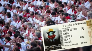 Hasta 80 euros de sobrecoste: los locos precios de la reventa para la corrida m&aacute;s esperada de Pamplona