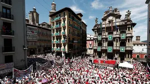 Nuevas voces contra la investigación por las pancartas de San Fermín: exigen que se anule el procedimiento