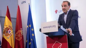 Esparza pide a Barkos que explique "si comparte las declaraciones de Sortu sobre los asesinos de ETA"