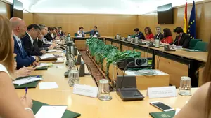 Arasti muestra su preocupación ante Grande-Marlaska por el aumento de la siniestralidad en las carreteras navarras