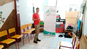 A cambio de nada: voluntarios navarros de DYA colaboran en campos de refugiados en Grecia