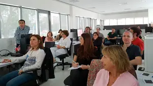 Navarra se convierte en la 'escuela' de tratamiento del cáncer para decenas de profesionales de España