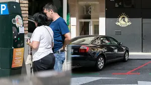 Aparcar más de 2 horas en el centro de Pamplona, misión imposible con el 'arcoíris' de estacionamiento