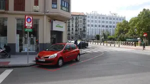 El cambio en los aparcamientos ya es definitivo: el Ayuntamiento de Pamplona delimita las zonas rojas