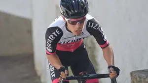 Gran actuación del equipo navarro Lizarte con triunfo de Iván Moreno en la meta de Xátiva