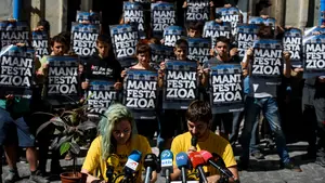 Los 'okupas' del Palacio de Rozalejo retan a Barkos: "Maravillas está más fuerte que nunca"