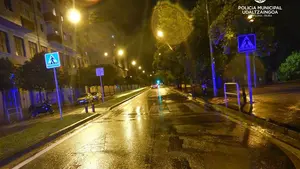 Dos personas trasladadas al CHN tras una colisión entre una motocicleta y un ciclista en Pamplona