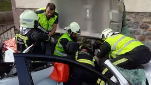 Trasladado en helicóptero grave tras empotrarse contra un muro en Oronoz