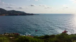 Muere un joven en Ibiza arrastrado por una ola cuando se hacía un selfie