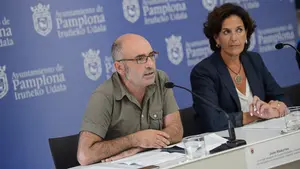 Geroa Bai y Bildu mantienen que los coches desaparecidos del centro de Pamplona es ahora gente en bicicleta