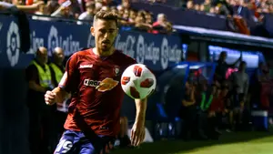 Miguel Olavide y Kike Barja, novedades en el once titular para recibir al Sporting en El Sadar