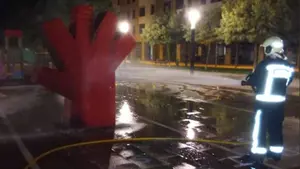 Rocían con gasolina y prenden fuego al símbolo contra la violencia machista colocado en Ansoáin