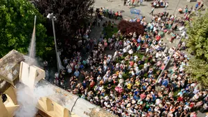 Pamplona se abrocha el pañuelico: San Fermín Chiquito llena de fiesta el corazón de la ciudad