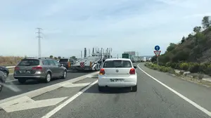 Un choque múltiple provoca largas colas y retención de coches en la ronda norte de Pamplona