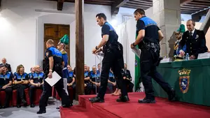 Asirón y Bildu humillan a la Policía Municipal de Pamplona: el motivo para darle plantón en su día grande