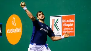 El navarro Ezkurdia pasa por encima de Víctor y se apunta el primer partido de la liguilla