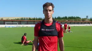 El centrocampista Íñigo Pérez recibe el alta médica tras perderse seis partidos de competición