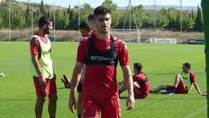 Más problemas: el defensa Nacho Vidal, con molestias en los isquiotibiales de la pierna derecha