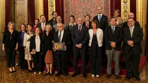 El anestesiólogo Salvador Carrascosa, premio a las buenas prácticas médicas por su vocación y su trayectoria