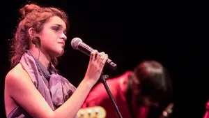 El éxito de Amaia Romero en Pamplona: la navarra programa un segundo concierto tras agotar sus entradas