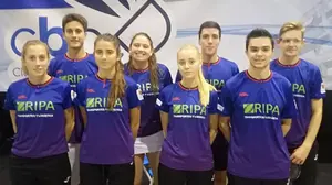 Buen comienzo de liga para el club Bádminton Estella en el pabellón Arena de Oviedo