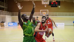 Segunda derrota consecutiva de Basket Navarra que le aleja de la cabeza de la tabla, ante el Zornotza