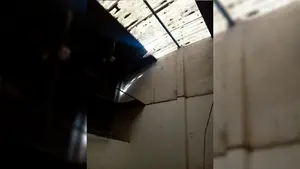 Un joven es trasladado al Hospital de Navarra tras precipitarse desde una terraza de Burlada