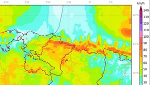 El huracán 'Leslie' llegará a Navarra: avisos de fuertes rachas de viento en el final del puente festivo