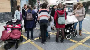 El Gobierno Chivite da la espalda a las familias y vota en contra de eximir las prestaciones por maternidad