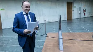 Así es la propuesta que plantea devoluciones retroactivas en la retención del IRPF a las madres navarras