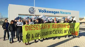 Los trabajadores de Volkswagen Navarra llaman a las movilizaciones contra el cierre de 7 días