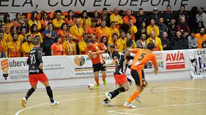 El Ribera Navarra reinaugura el pabellón Ciudad de Tudela con una gran victoria sobre el Cartagena