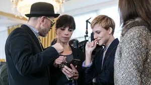 Una ma&ntilde;ana de rodaje con Aura Garrido y Maribel Verd&uacute; en Pamplona: la trastienda del cine